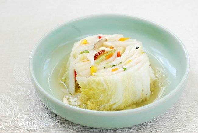 Non-spicy white napa cabbage kimchi