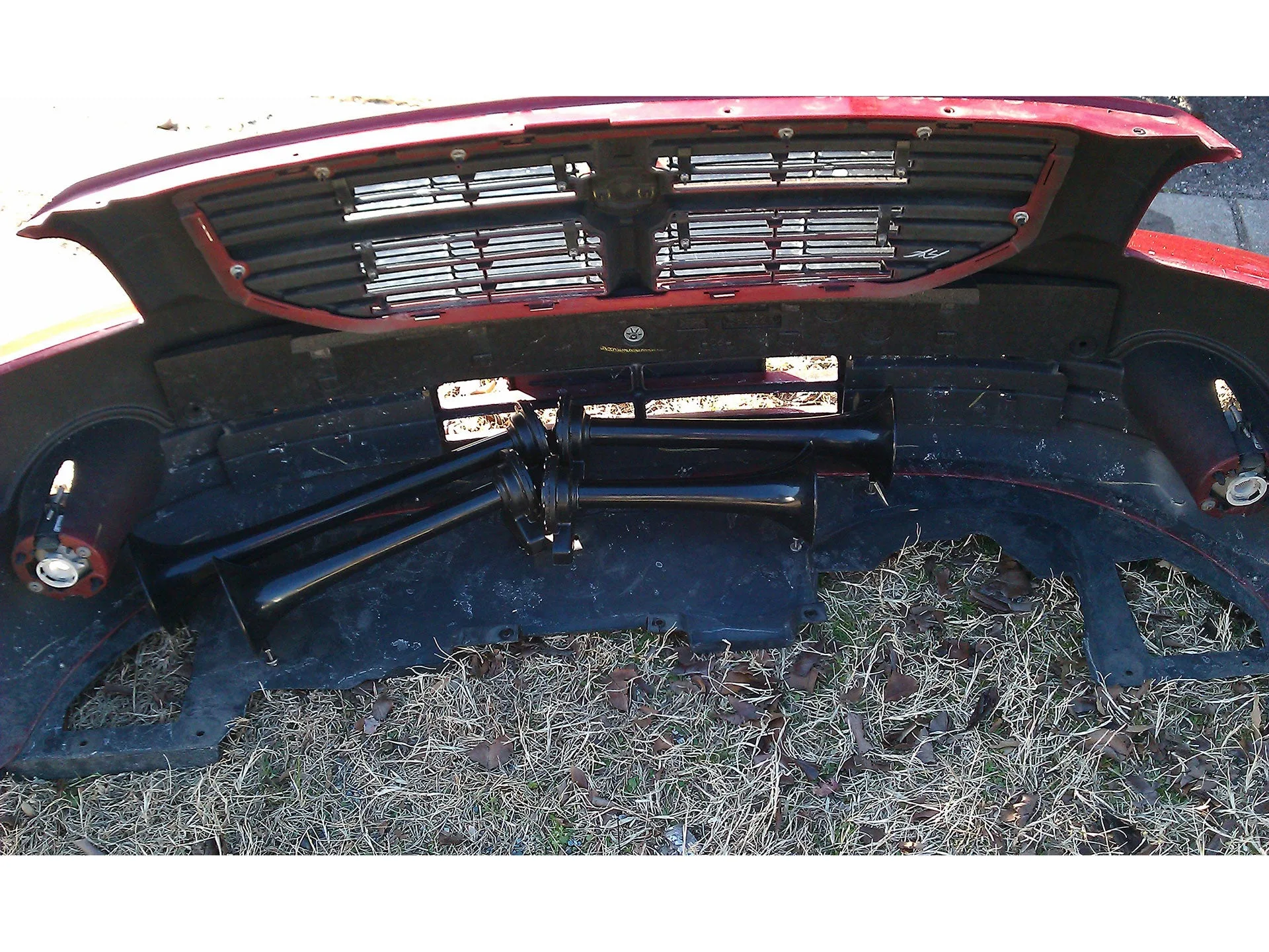 Air line routing for Shocker XL Train Horn on Don's Dodge Caliber photo 4