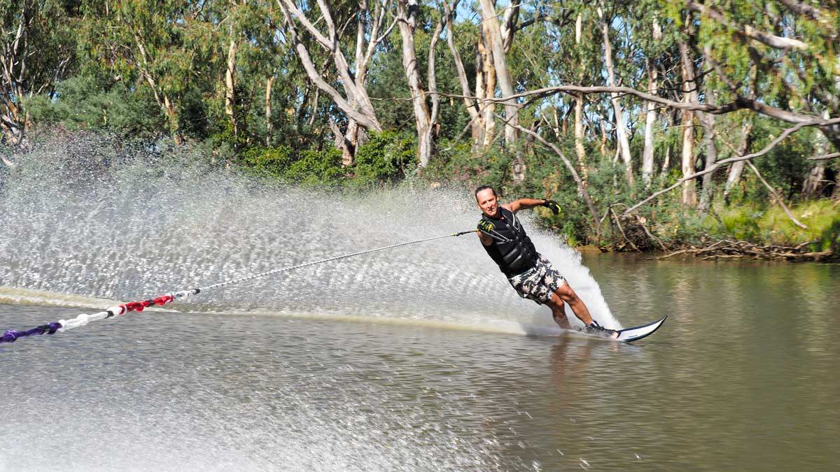 Where to wakeboard and waterski SA, Australia
