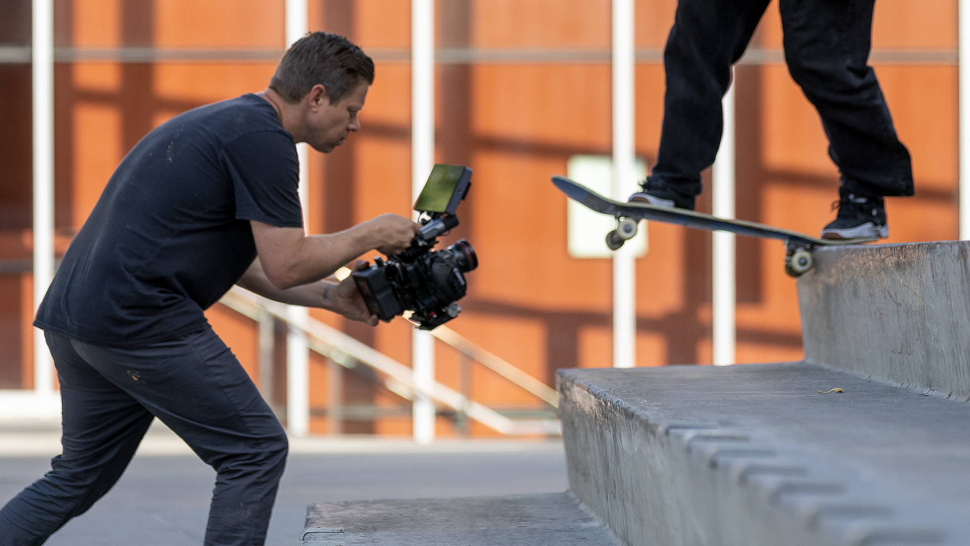 Teken Wederzijds Leuren Skater and Filmmaker Chris Ray Captures the DC Skate Tour with Wooden  Camera and SmallHD Gear