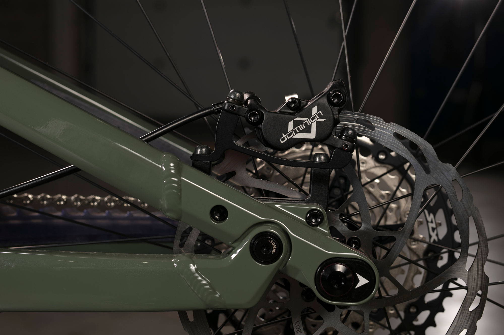Hayes Dominion Disc brakes on Privateer 161 frame