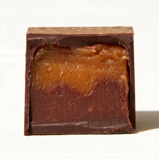 Voatsiperifery-Persimmon & Lime bonbon