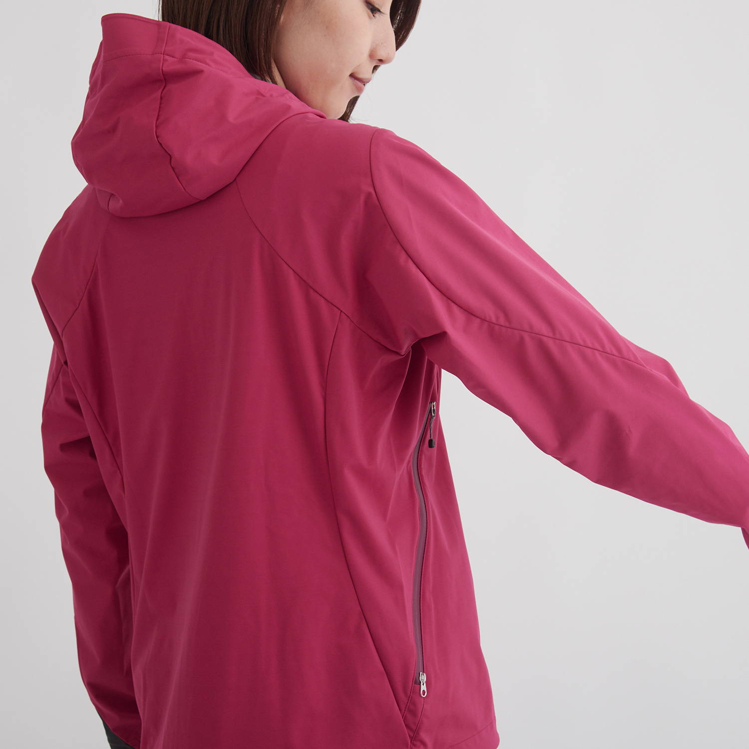 finetrack（ファイントラック）/フロウラップフーディ/ローズレッド/WOMENS