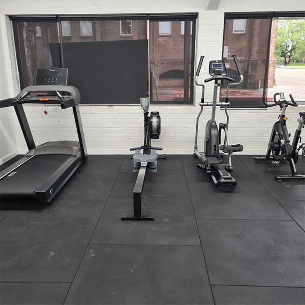 Gilroy Catholic College gym fitout
