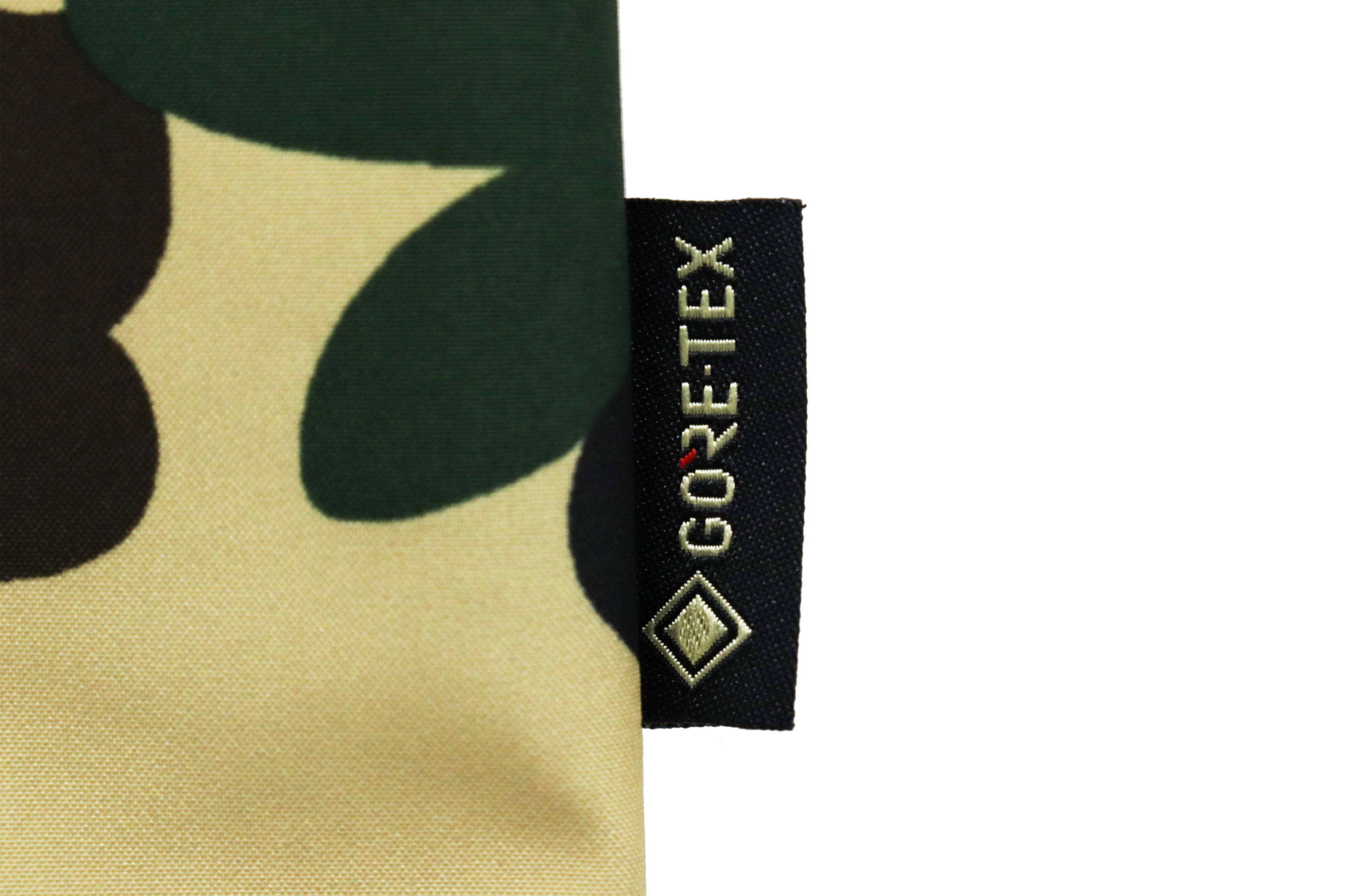 GORE - TEX 1ST CAMO SNOWBOARD JACKET | bape.com GORE - TEX 1ST CAMO SNOWBOARD JACKET | bape.com