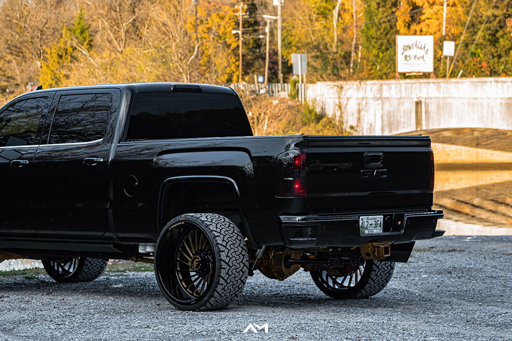 Manny's 2018 GMC Sierra 2500HD Train Horn Install