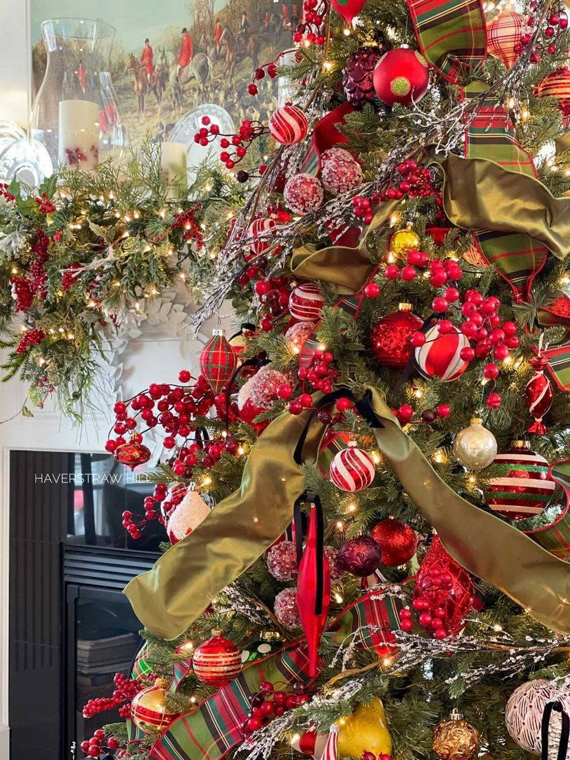 Festive Christmas Floral Picks for Holiday Decorating