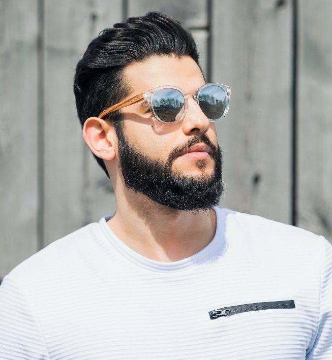 Man wearing Groove, Round Reflective Vintage Sunglasses 