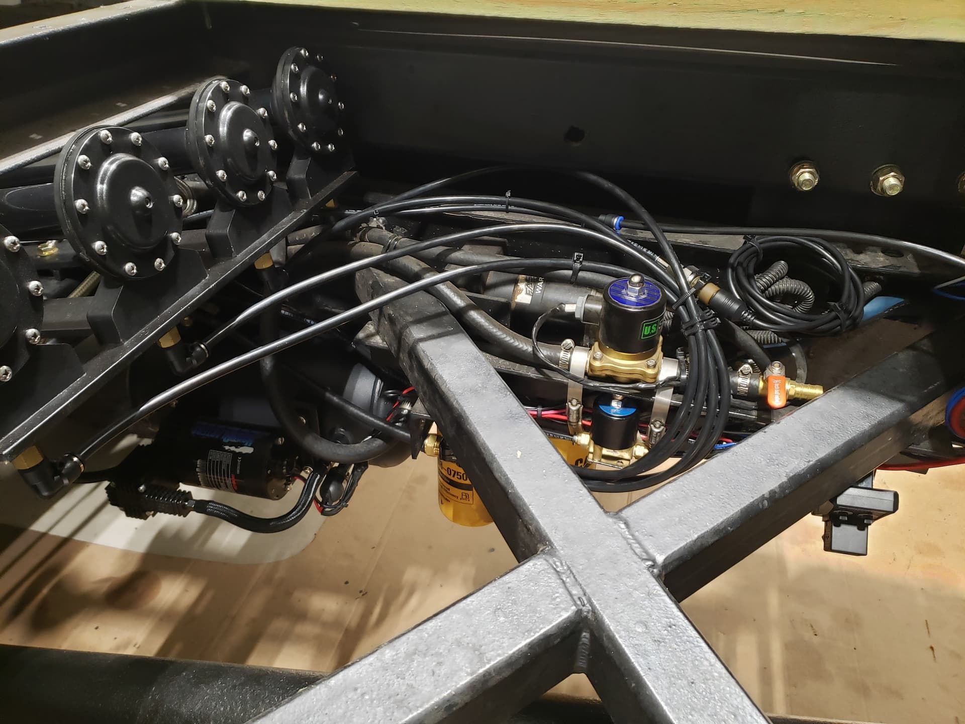 Josh's 1977 Ford F250 Train Horn Install with Conductor's Special 127H Kit