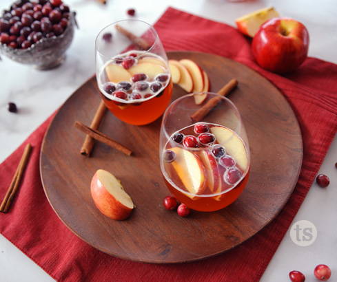 sparkling cran-apple mocktails