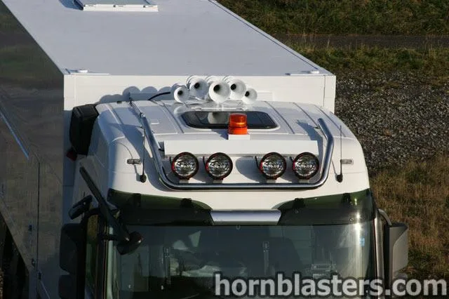 Close-up of Nathan AirChime K5LA train horn bells on 2010 Mercedes-Benz Actros 6x HornBlasters gallery photo 3
