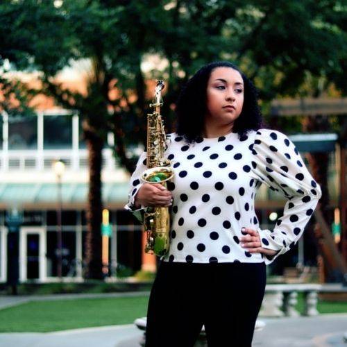 Alexia McLean is a saxophone that endorses Key Leaves..