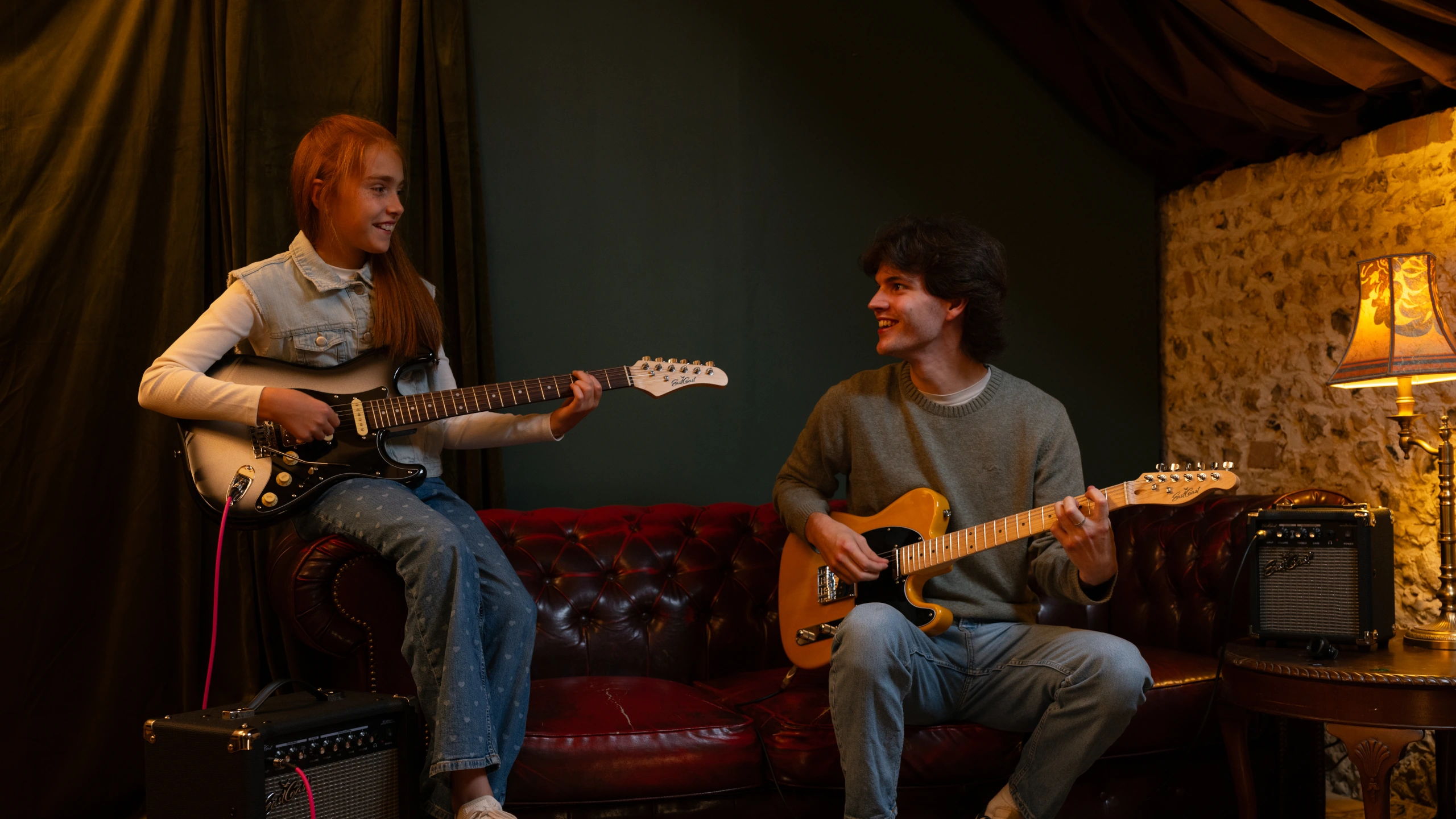 Ultimate Guide to Beginner Guitar Gear