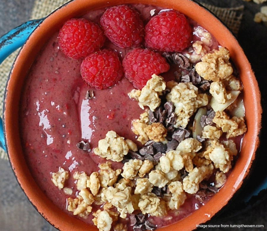 Chocolate Raspberry Smoothie Bowl