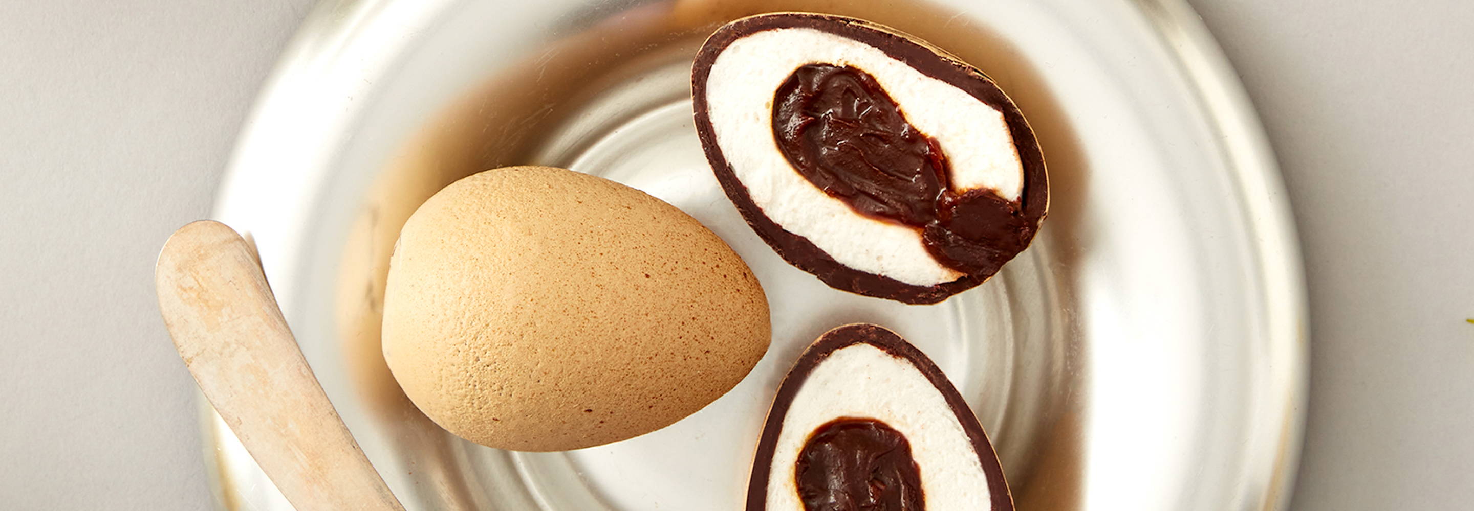 Easter egg footer