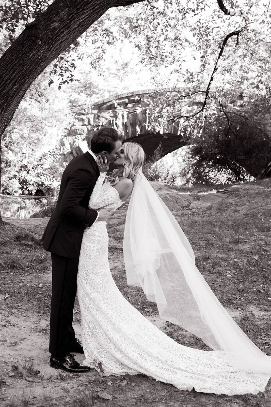 Bride and Groom sharing a kiss in Central Park, NYC