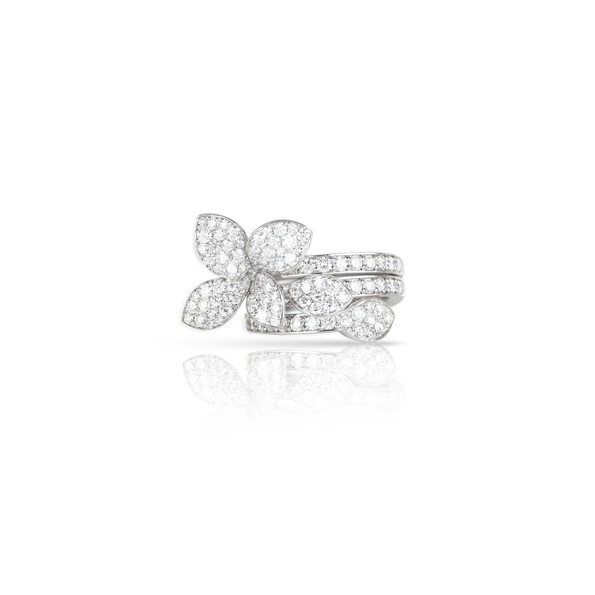 18k white gold ring with white diamonds
