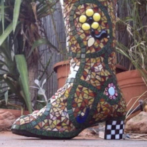 how to make a mosaic boot