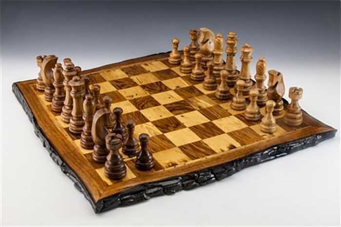 Image of Senator Tree Chess Set