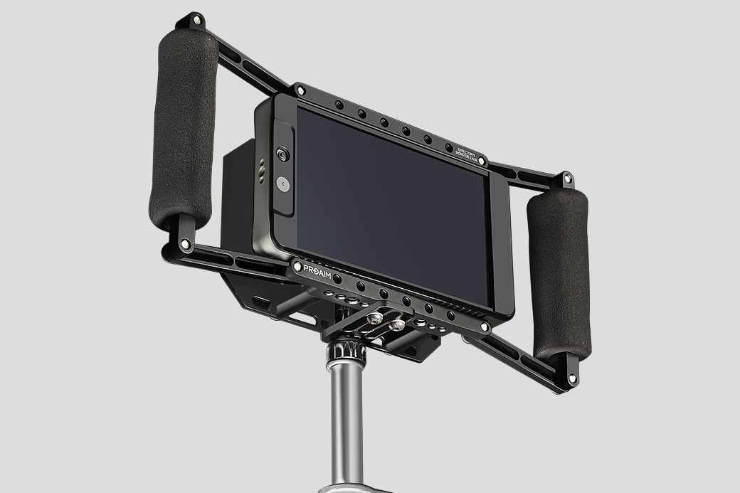 Proaim Director's Cage for 4”-7” LCD Camera Monitors | With V-Mount Plate
