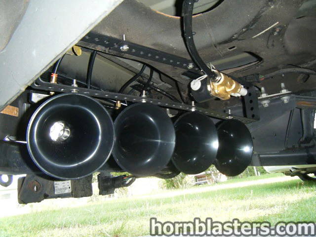 2003 Ford F150 Lightning - Shocker XL Train Horn Install - Horn View 1