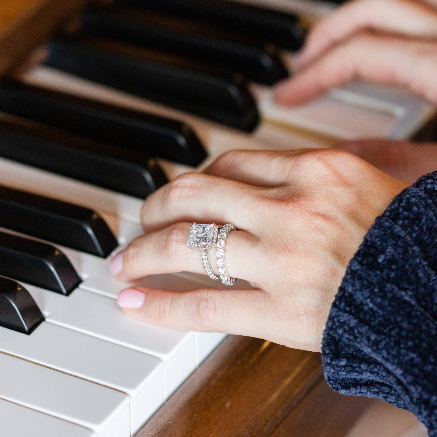 how much does a wedding band cost