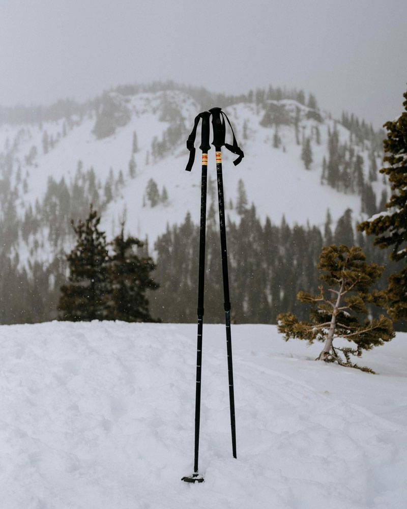 Ski Setup – From Ski Poles to Ski Clothing | Ski Poles on a snowy mountain