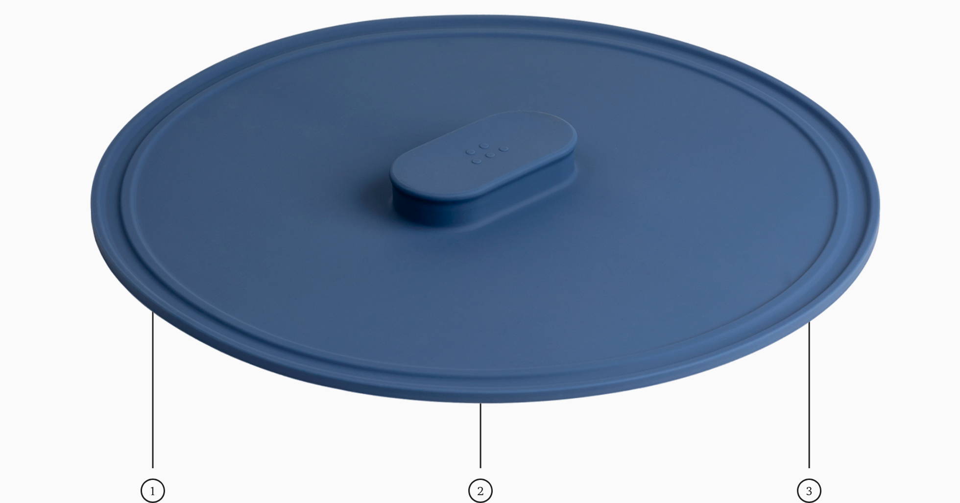 A Blue Misen Universal Lid with raised central handle.