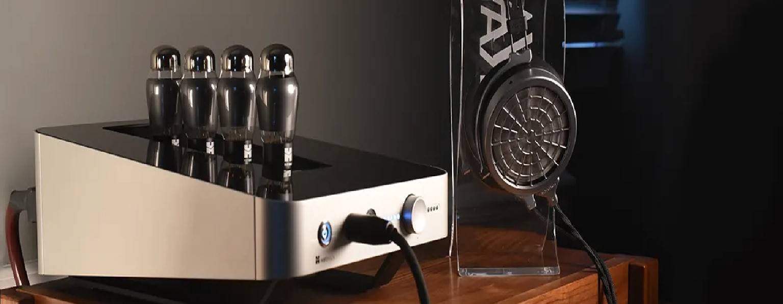VOCE headphone with tube amplifier