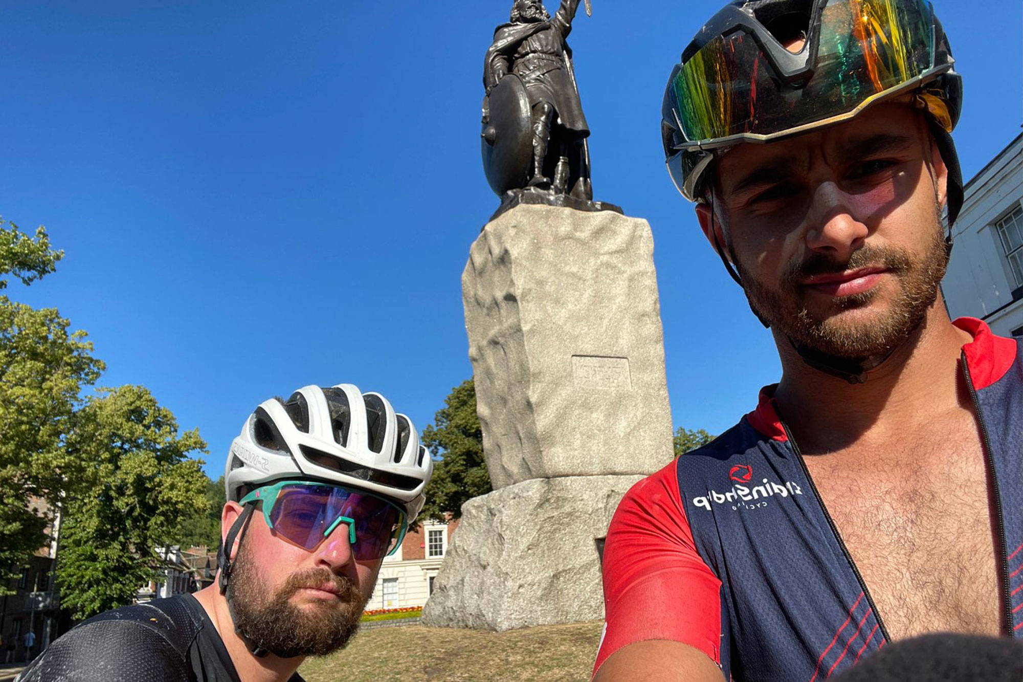 Luke and Connor at the King Alfred statue
