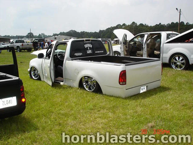 Noel's 2000 Ford F150 Super Cab Train Horn Install