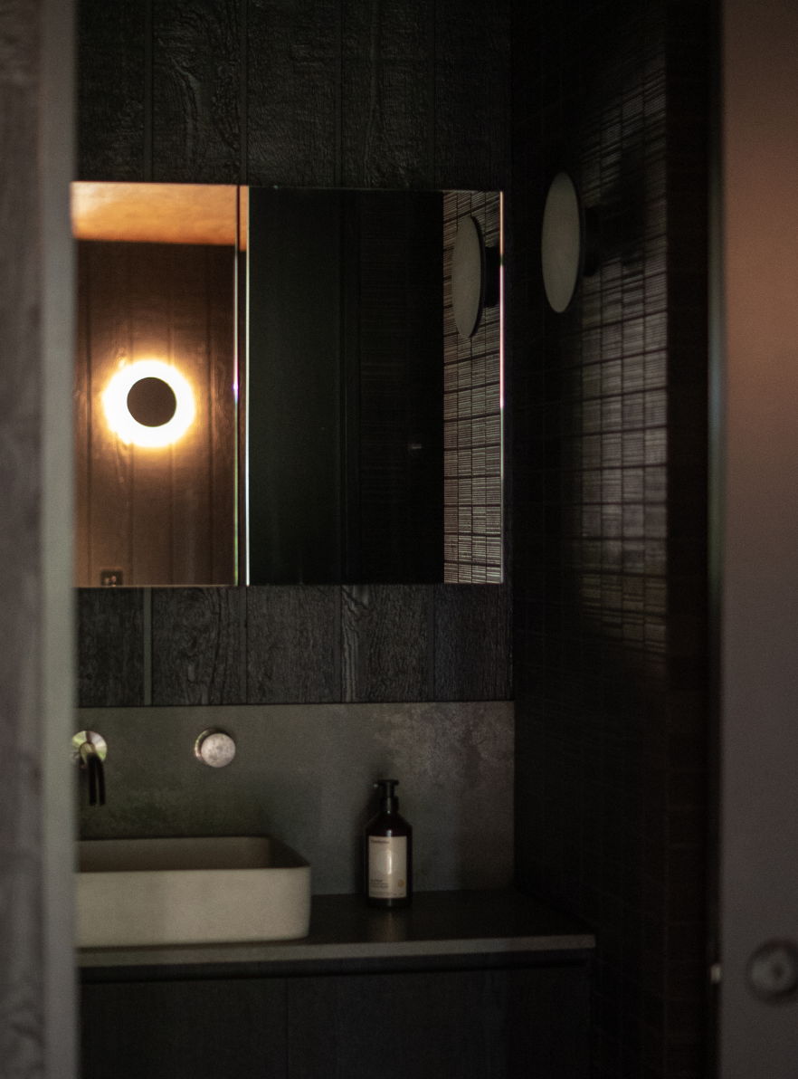 Modern Aluminium Disc Wall Light | TRIColour