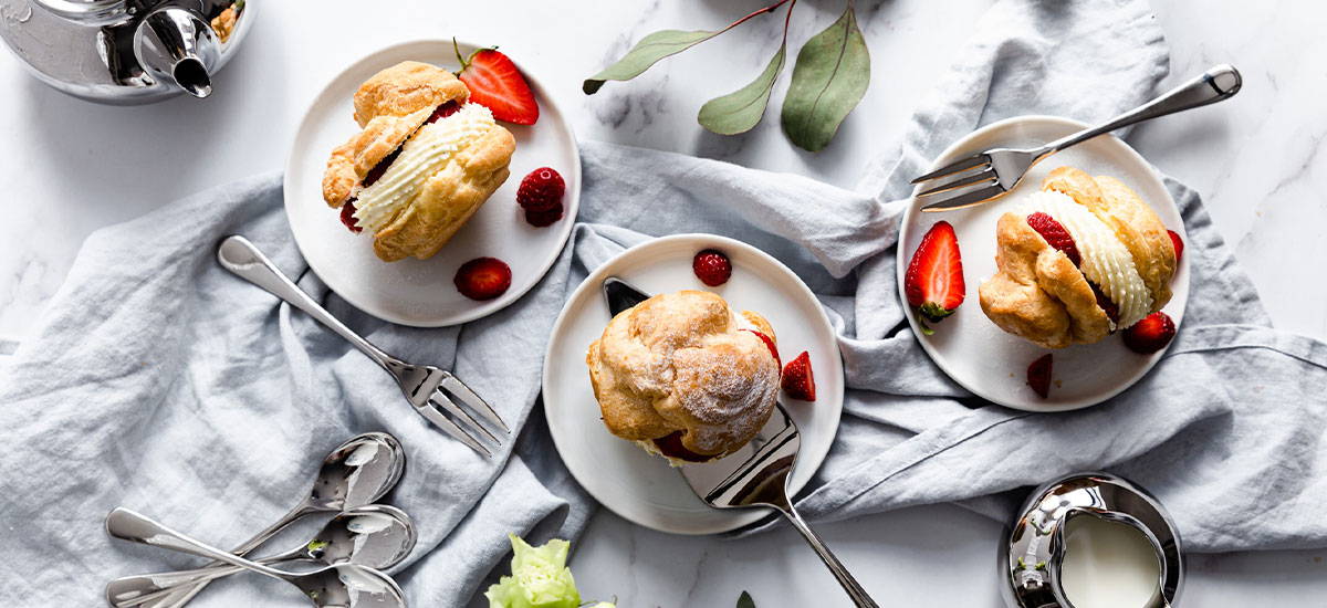 Strawberry Choux Buns