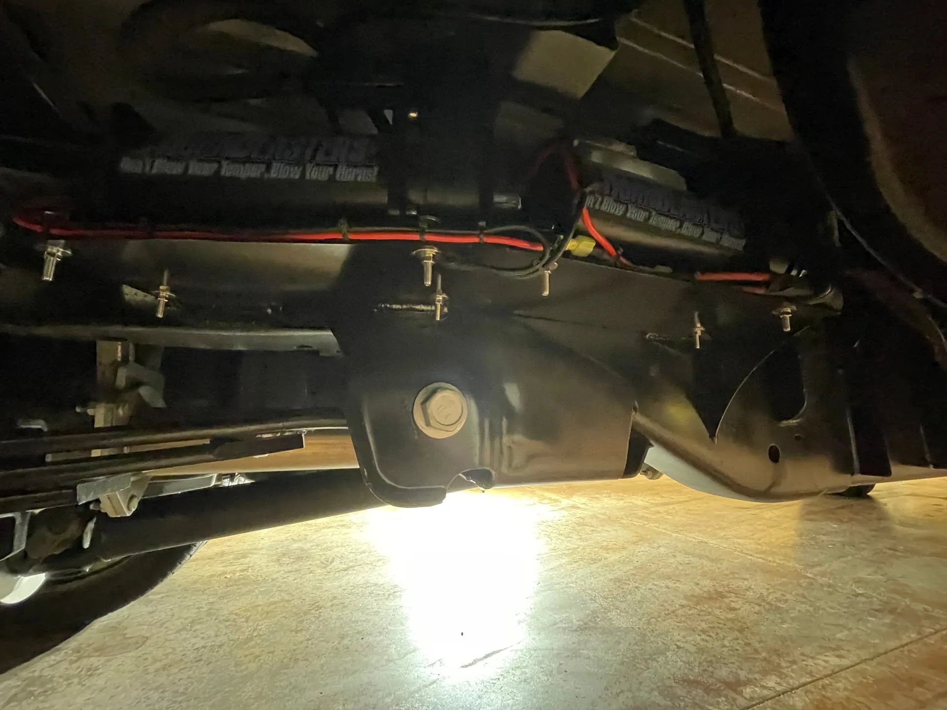 HornBlasters air tank and compressor on custom bracket mounted to Robert's Ford F450 chassis photo 7