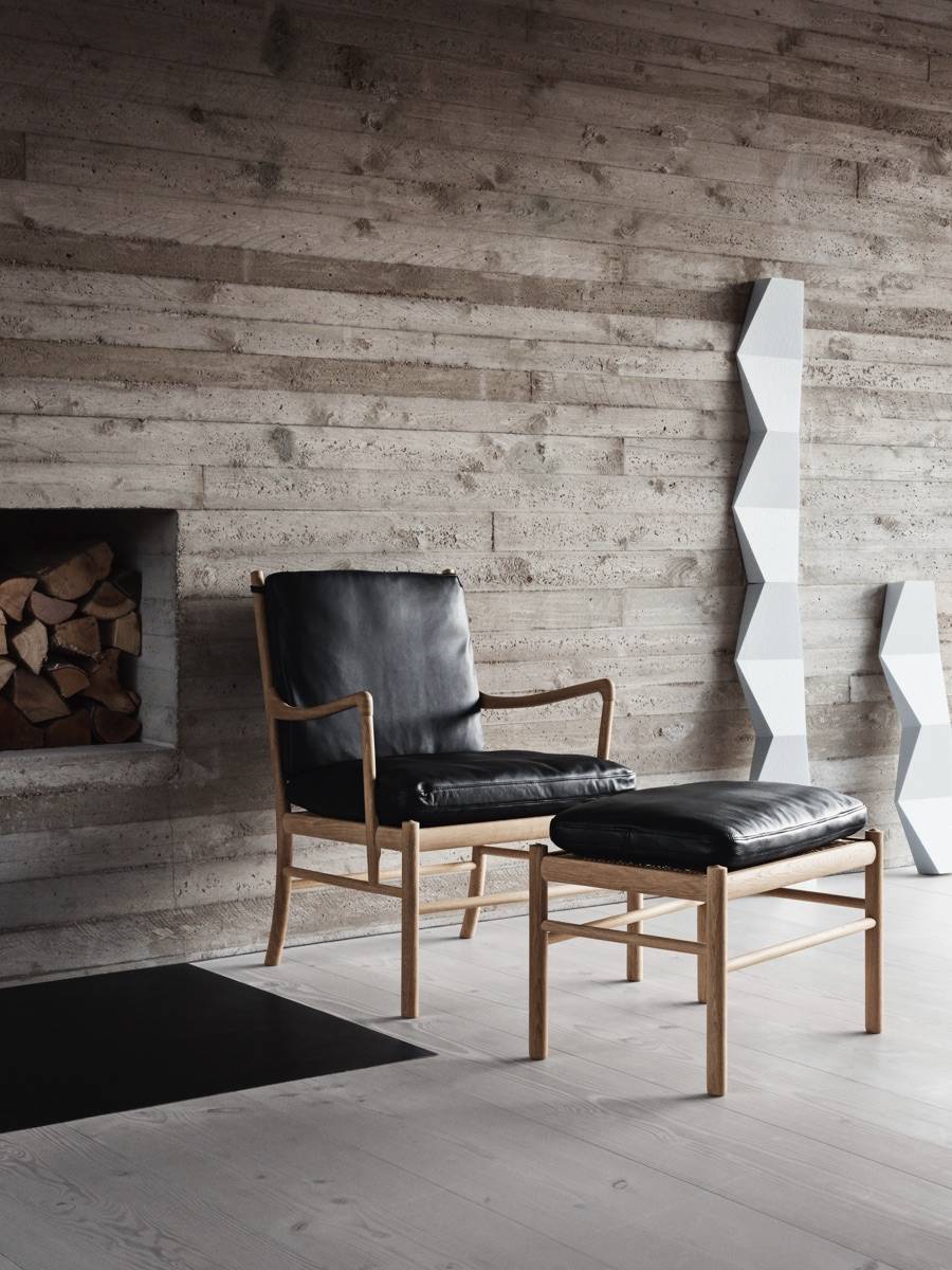 Colonial Armchair by Carl Hansen & Son in Black Leather