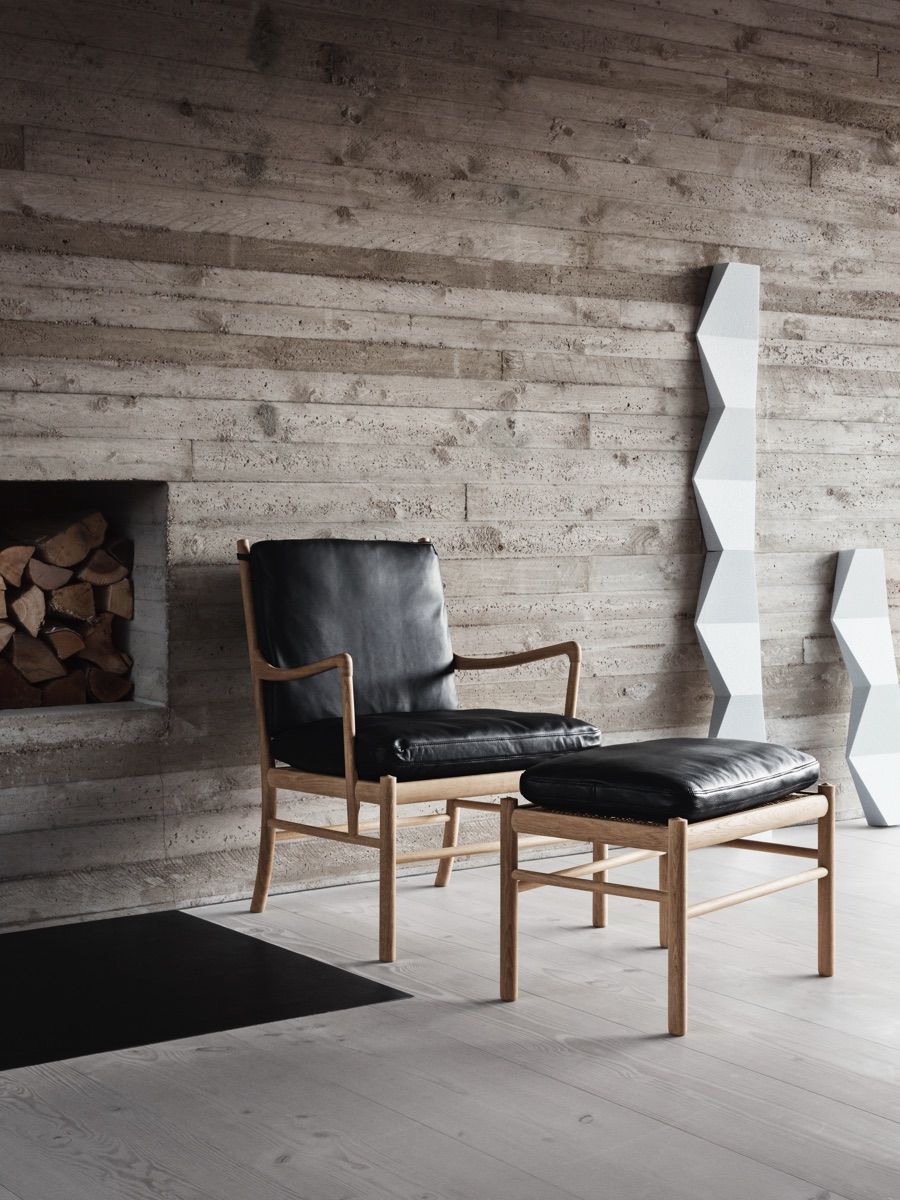 Colonial Armchair by Carl Hansen & Son in Black Leather