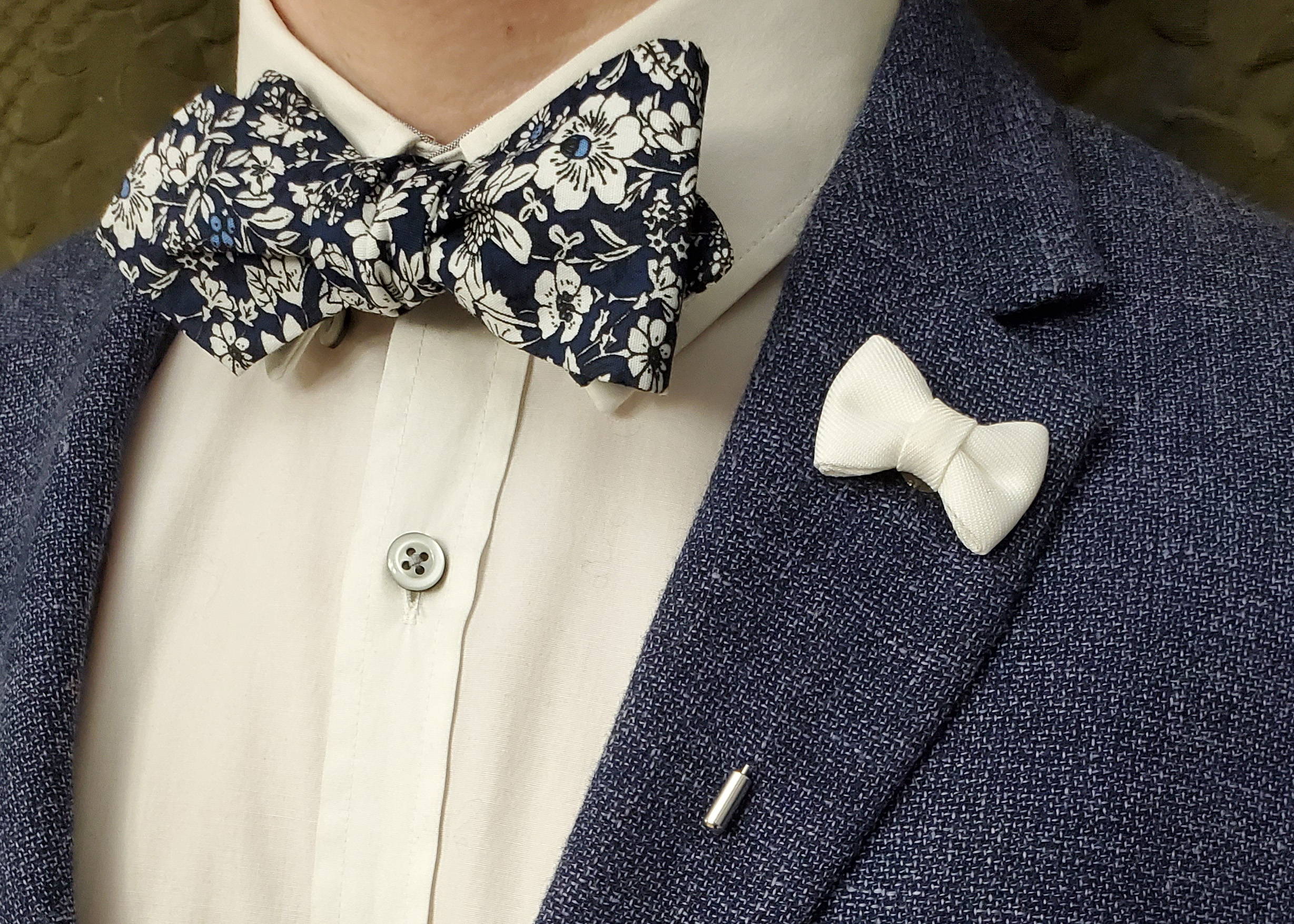 The Ultimate Lapel Pin Guide - Art of The Gentleman