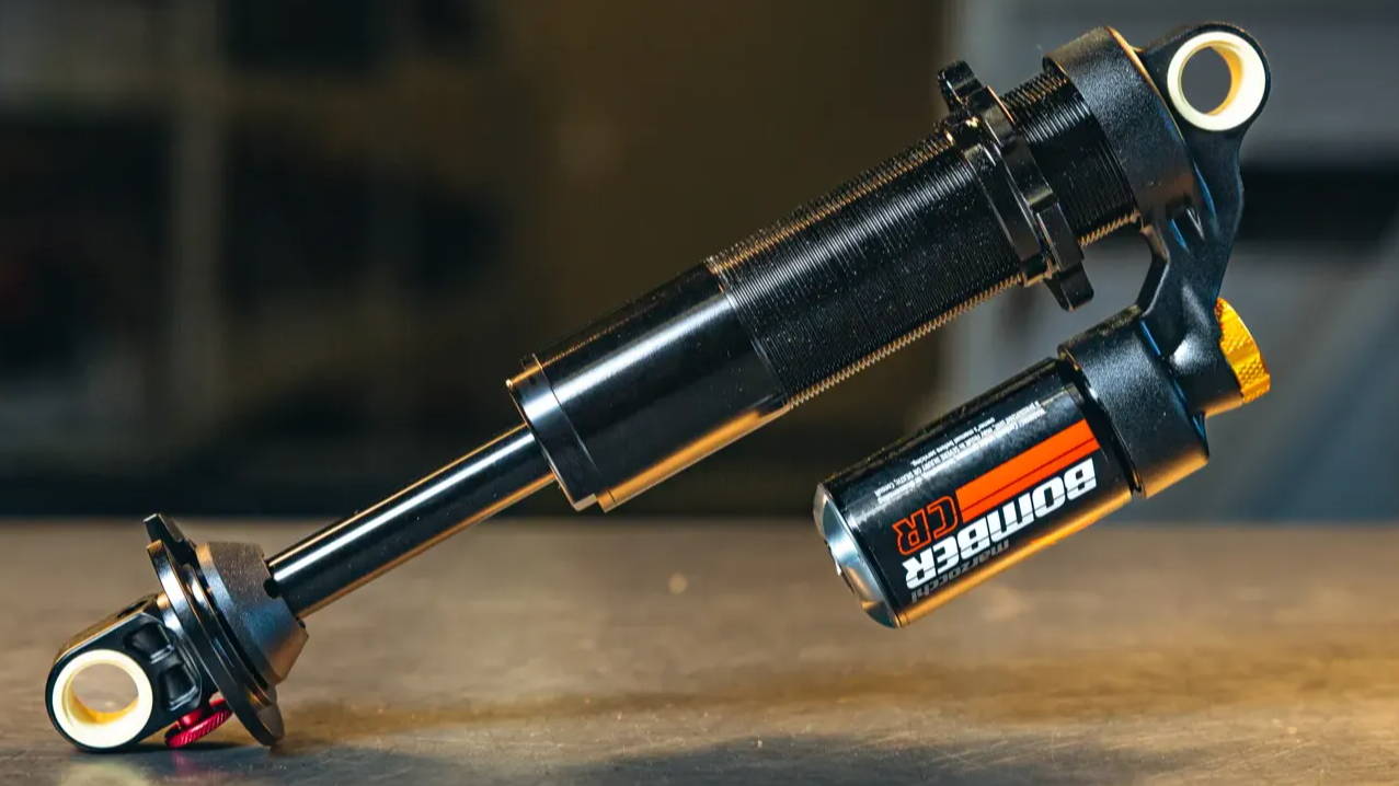 a floating marzocchi bomber cr mountain bike rear shock