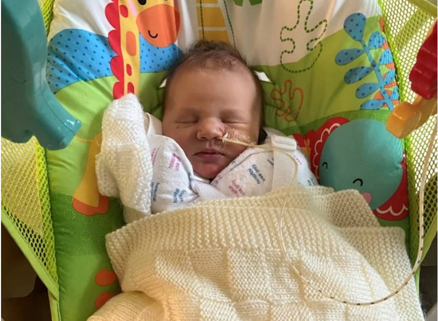 Emily's story of her daughter being born full term but sick