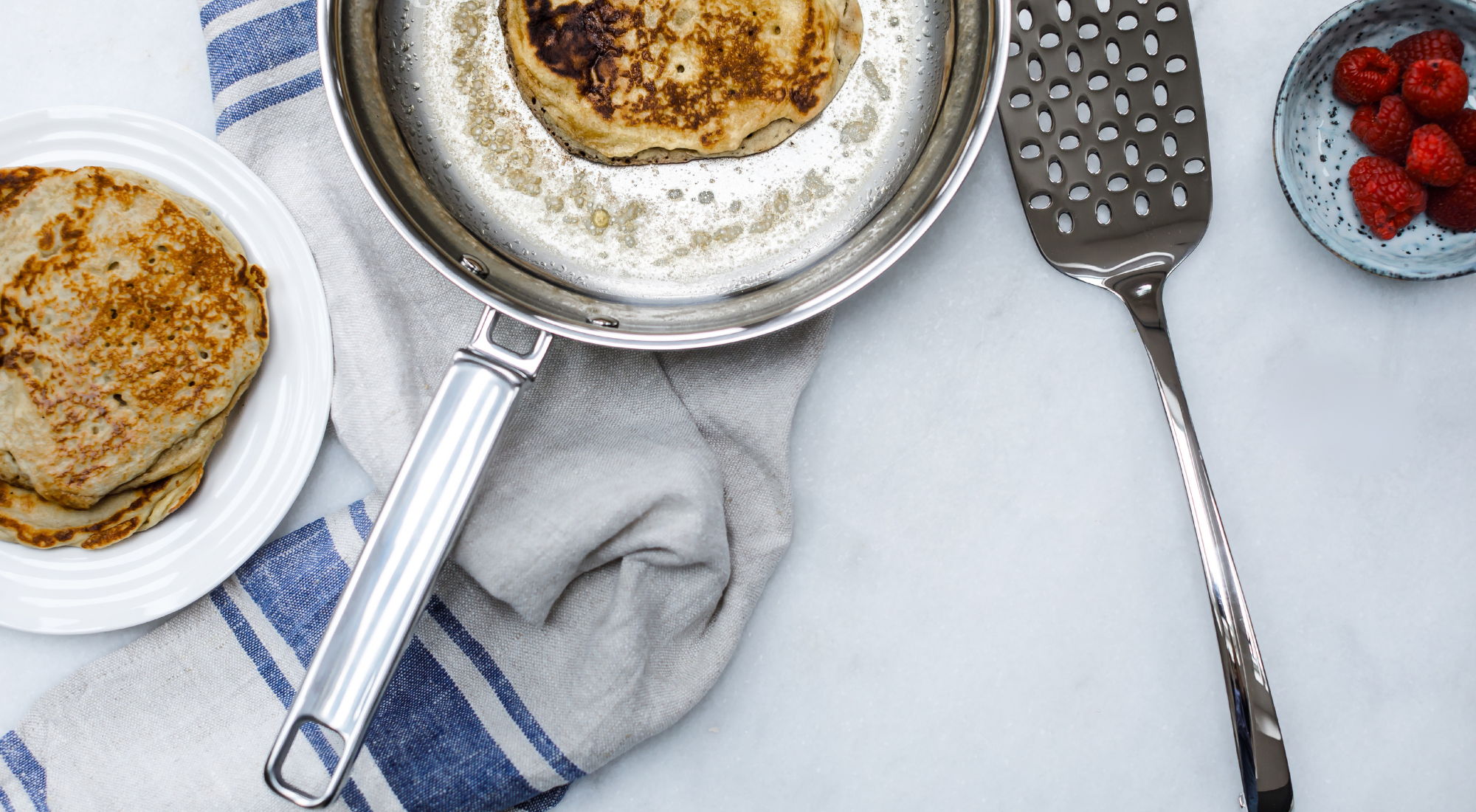 Pancakes in a 316 Series frying pan