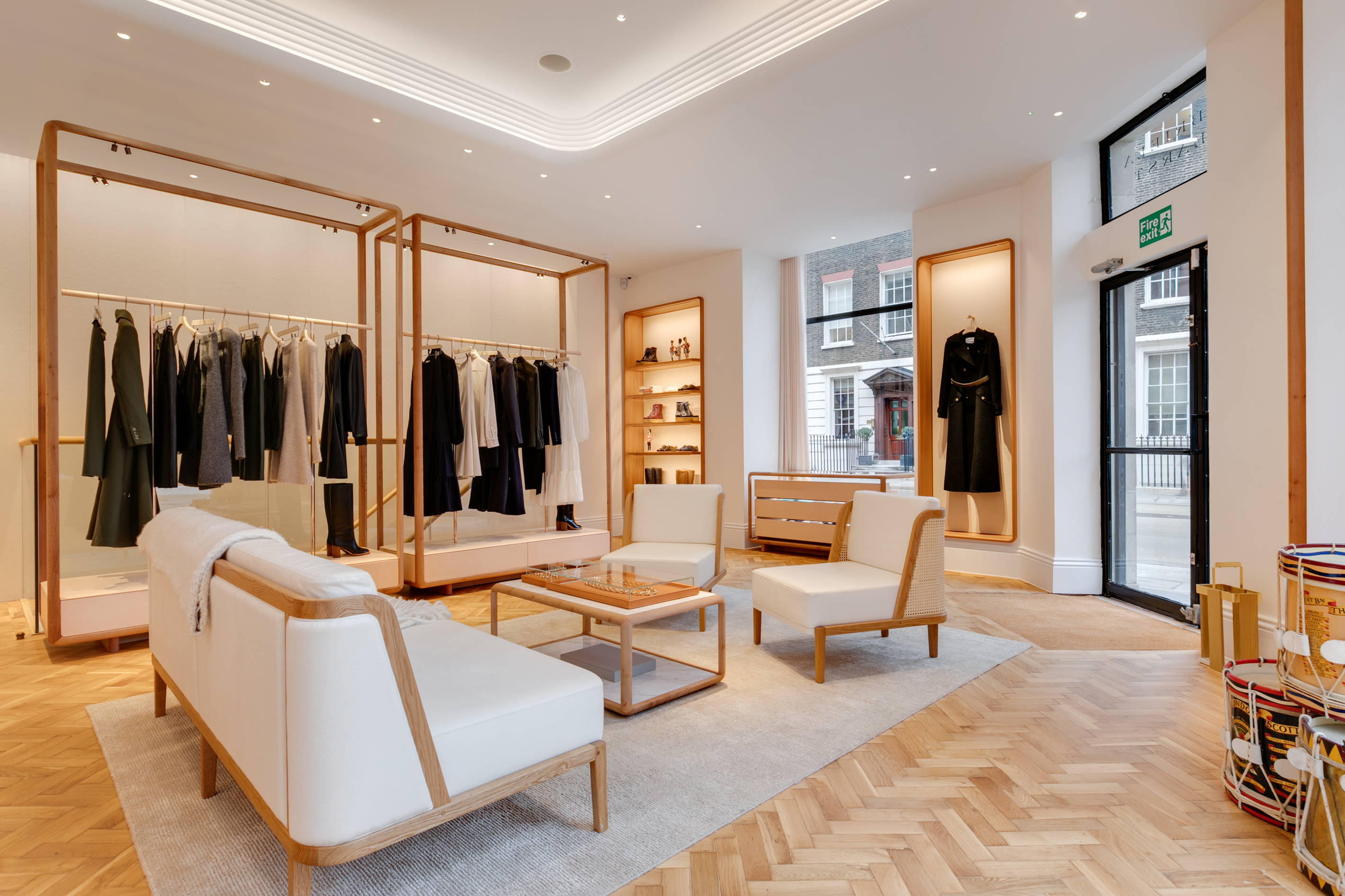 GABRIELA HEARST FLAGSHIP STORE – De La Espada