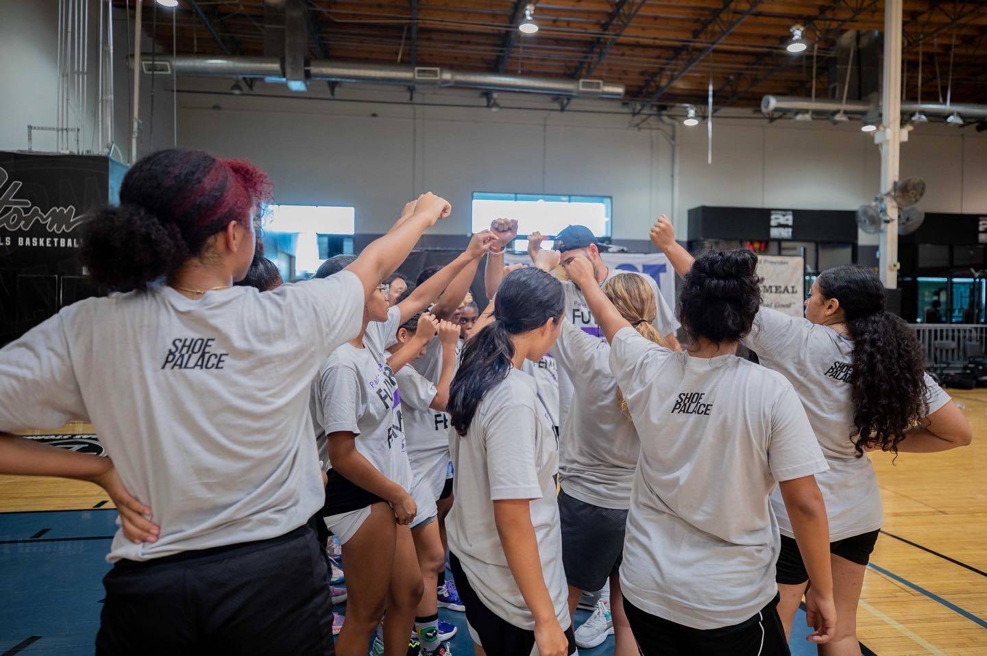 heroes basketball league girls get ready to break