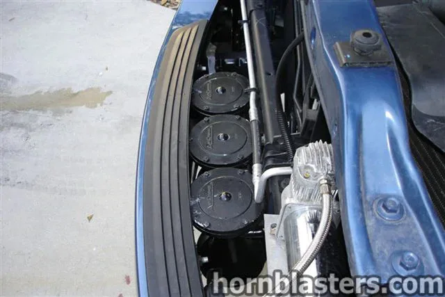 Air tank, compressor, and plumbing detail from Brian's Ram 1500 install