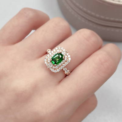 WILLS JEWELLERY Garnet Jewellery Product Photography 08