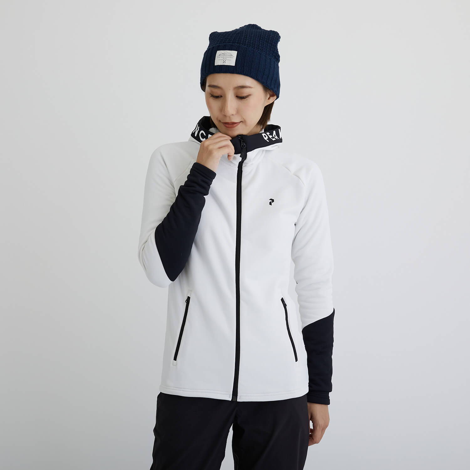 PeakPerformance（ピークパフォーマンス）/ライダージップフード/ホワイト/WOMENS
