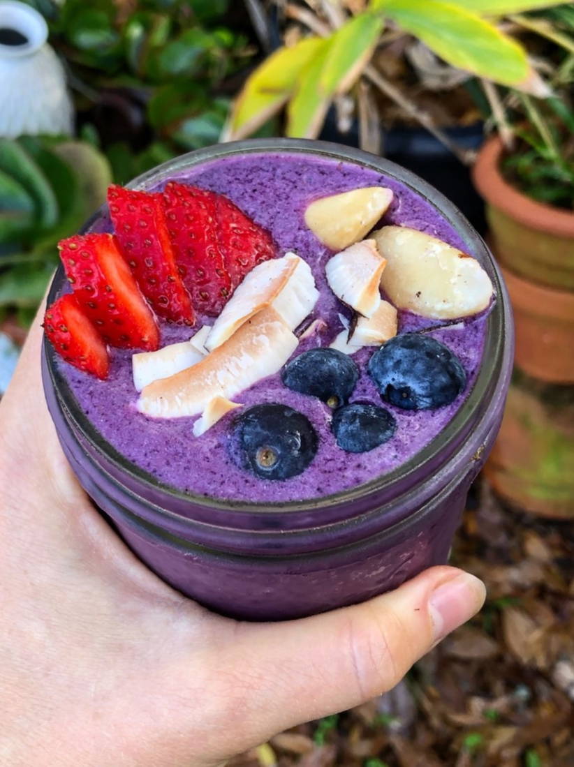 blueberry protein smoothie