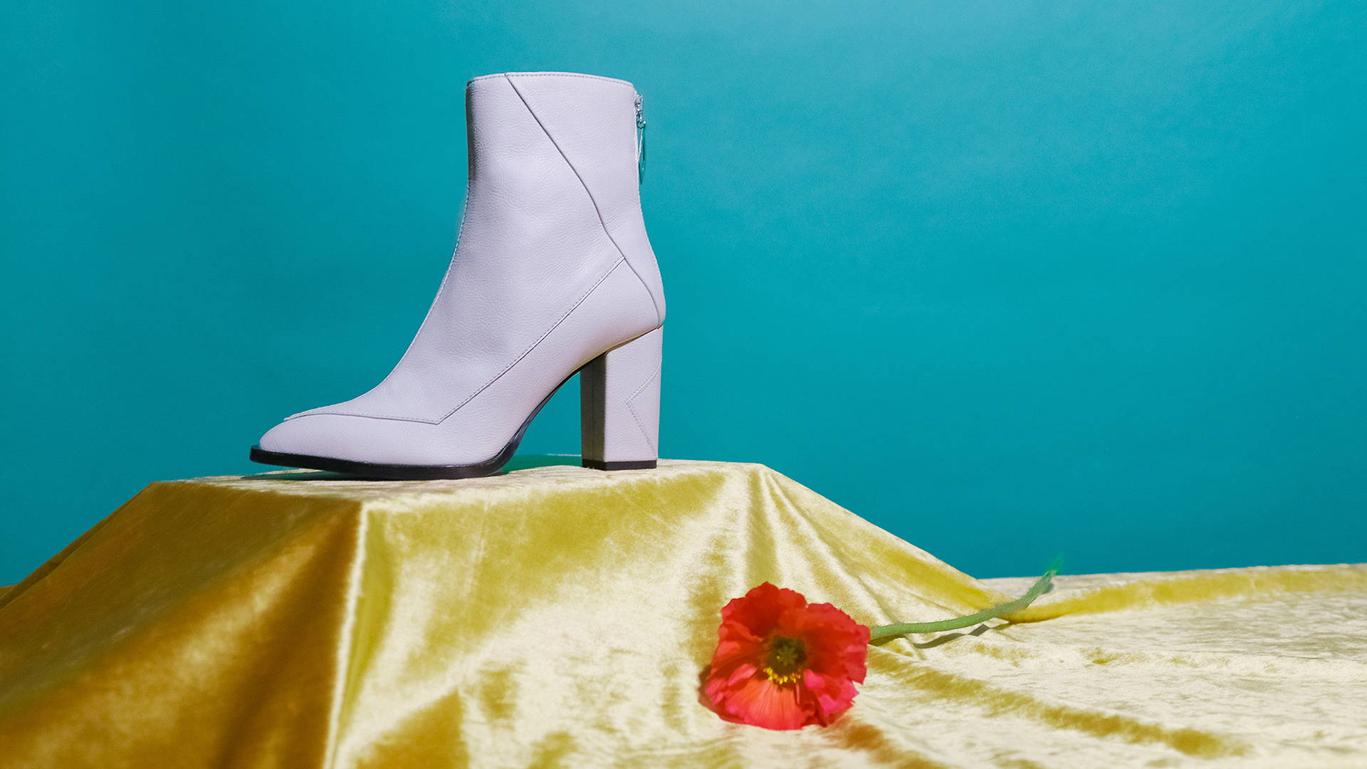 Plant-based vegan leather white Almasi boot