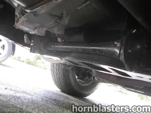 Near-finished Nathan K3 train horn setup on Mark's Dakota photo 12