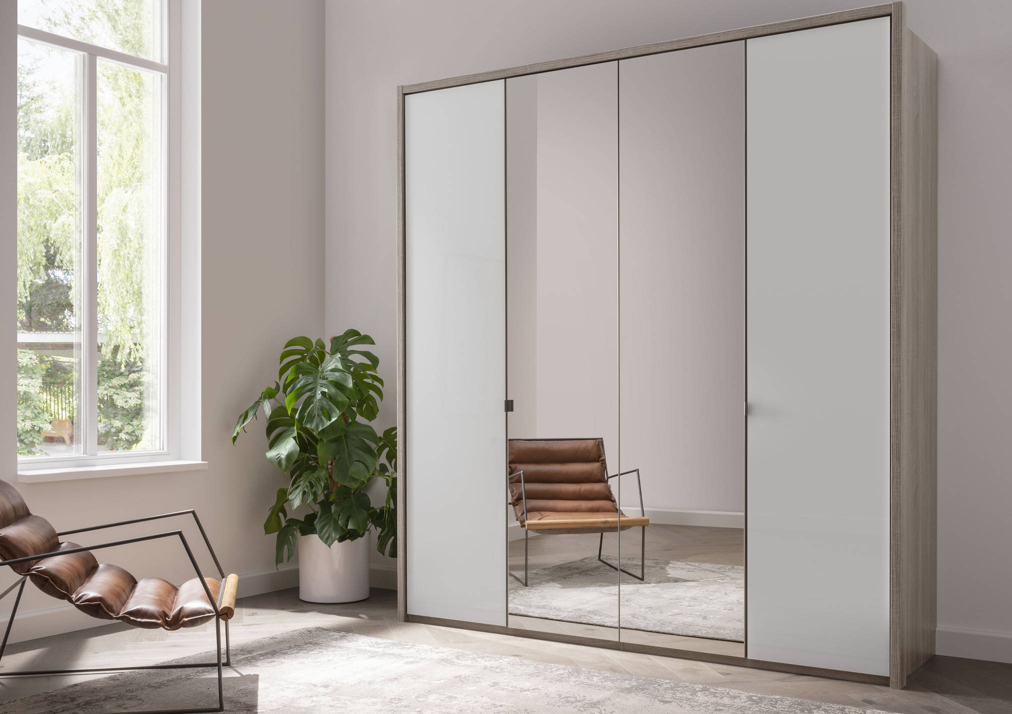 Shop Our Robes Barcelona Collection & Choose Mirrored Or Plain Door Wardrobes
