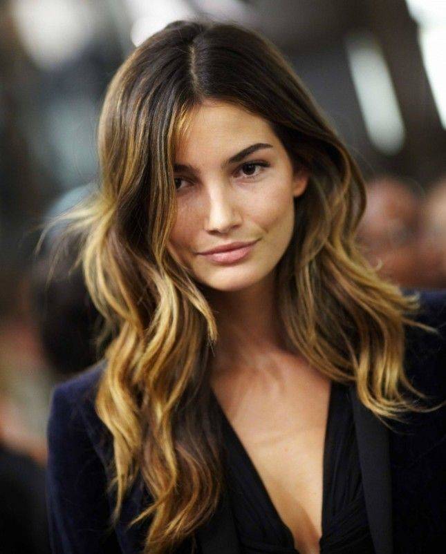 Woman with brown layered ombre hair